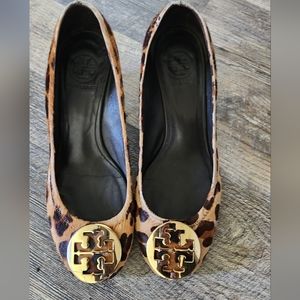 Tory Burch Sophie Wedge Leopard Print Sz 8